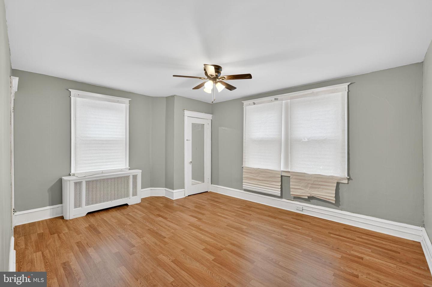 5712 Sansom St Property Photo 13
