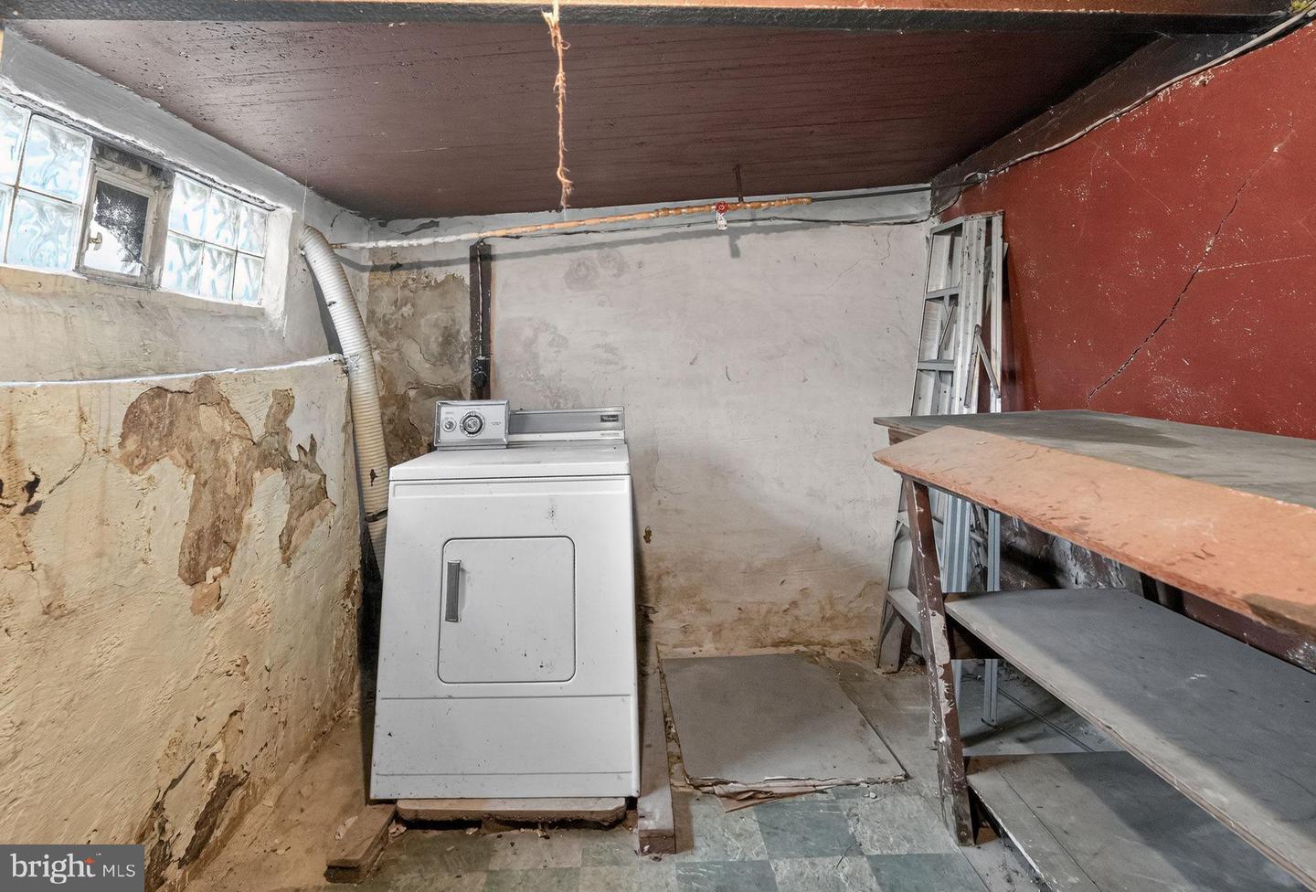 5712 Sansom St Property Photo 27