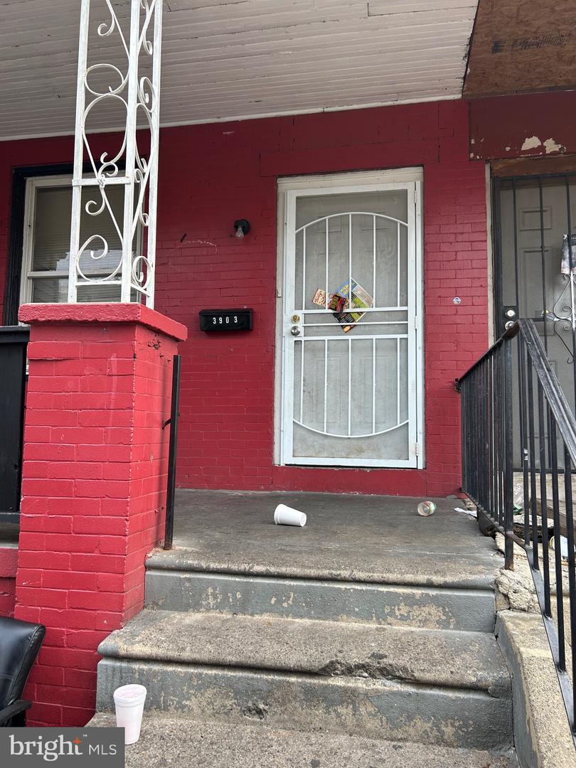 3903 N Franklin St Property Photo 1