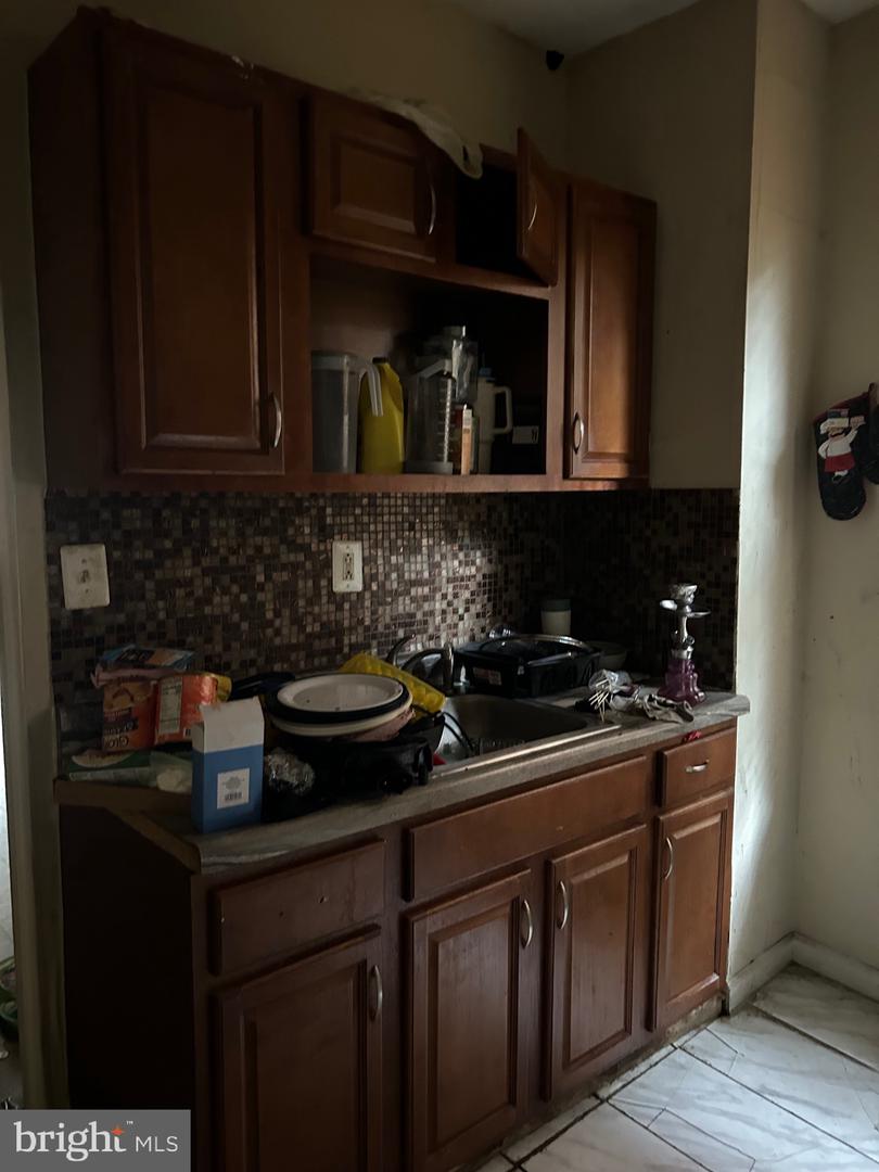 3903 N Franklin St Property Photo 10