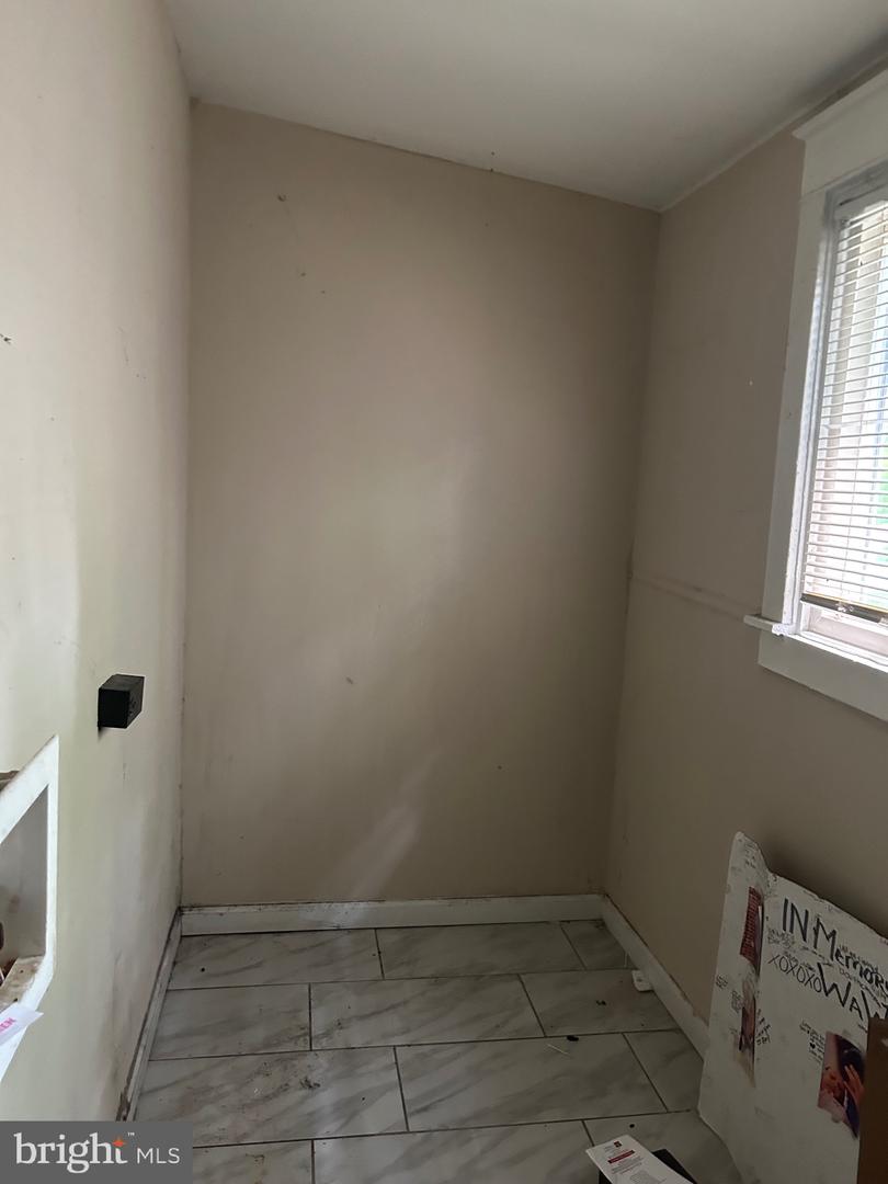 3903 N Franklin St Property Photo 14