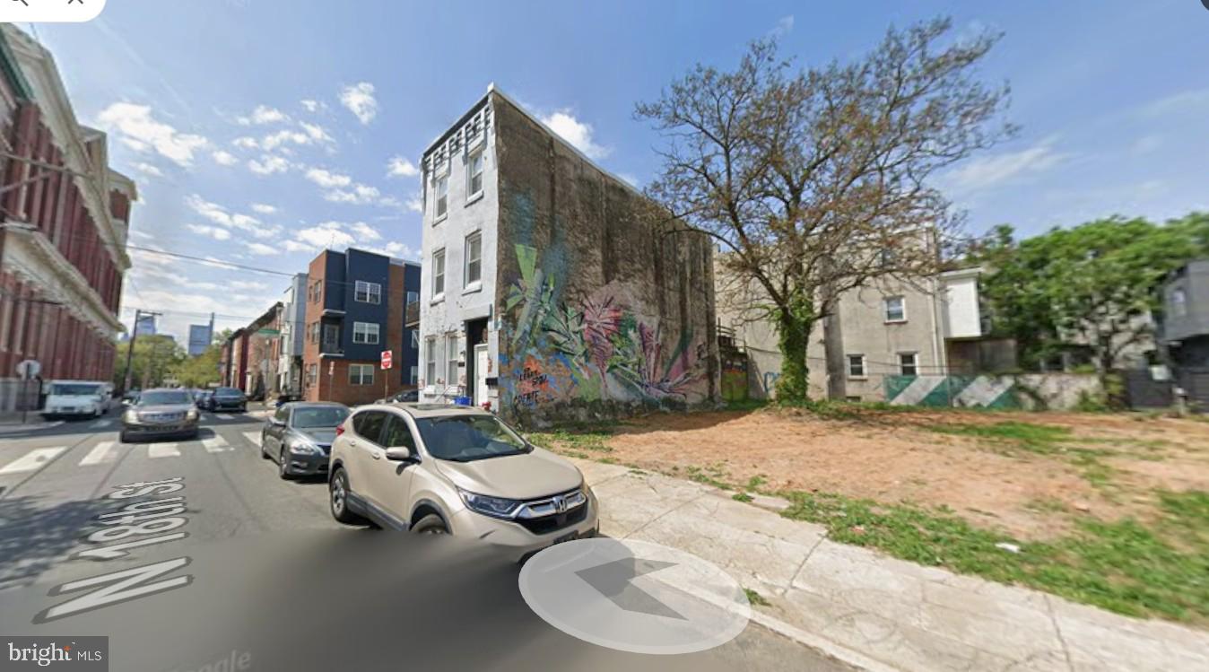 1302 N 18th St Property Photo 1