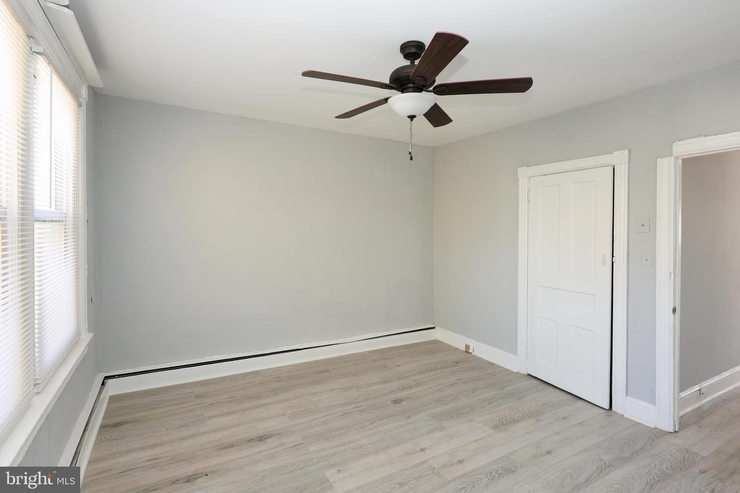 76 W Sharpnack St Property Photo 11