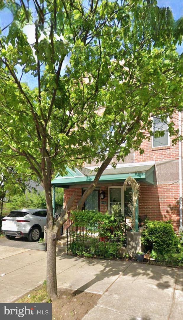 1400 N Bouvier St Property Photo 1