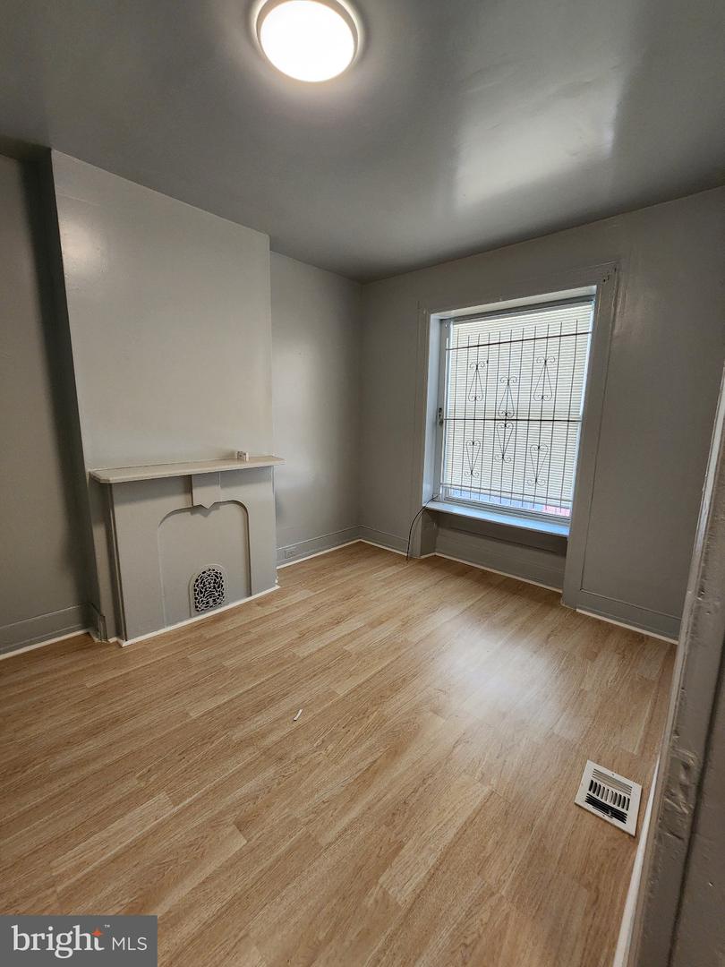 1831 N Croskey St Property Photo 2