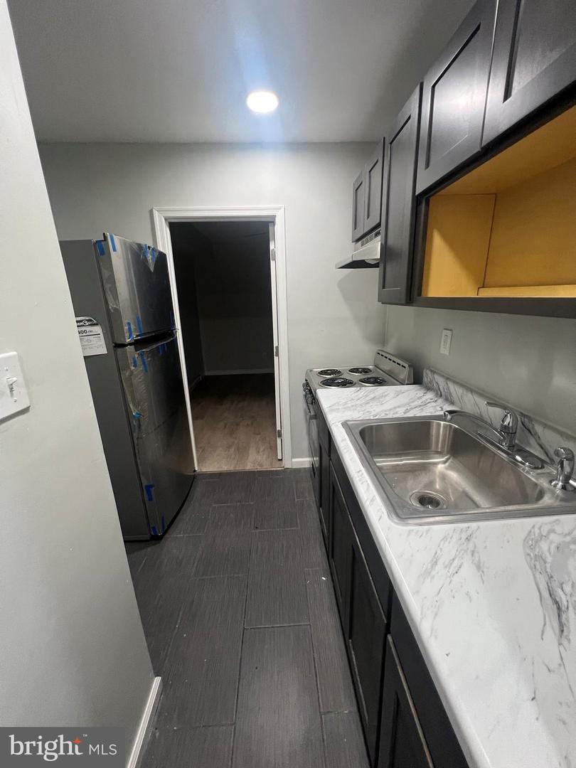 5121 Funston St Property Photo 4