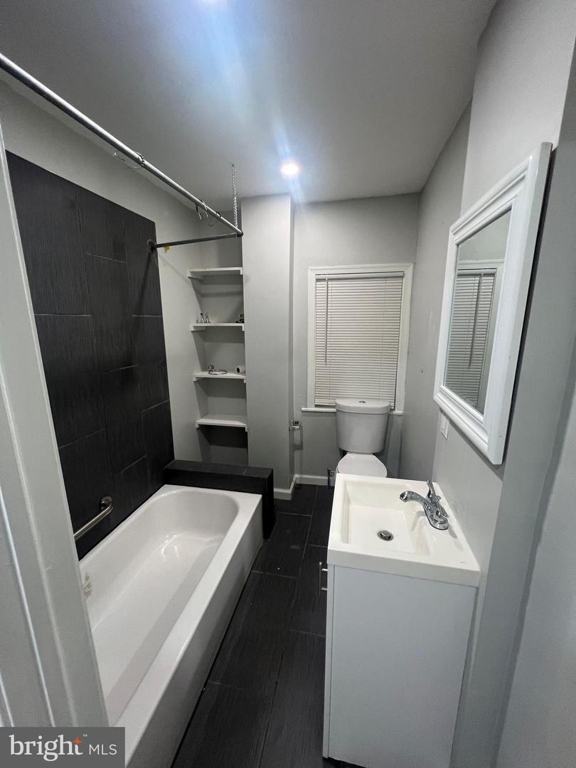 5121 Funston St Property Photo 5