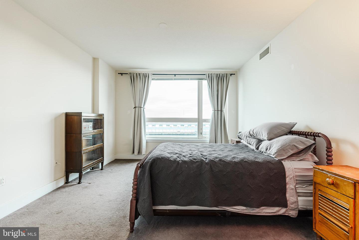 717 S Chris Columbus Blvd #517 Property Photo 5