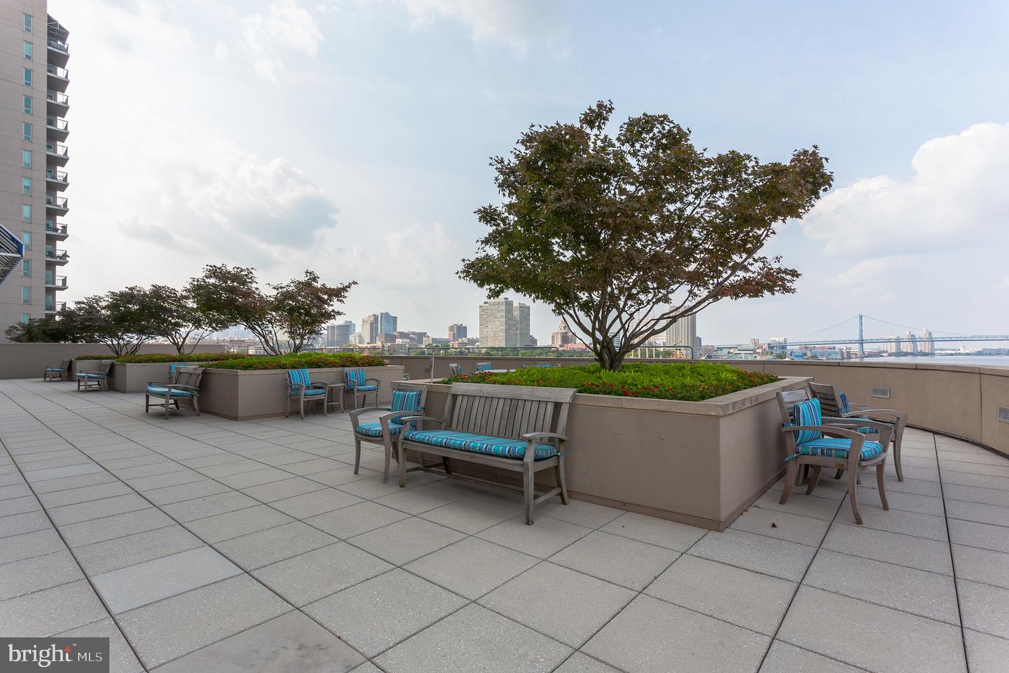 717 S Chris Columbus Blvd #517 Property Photo 19