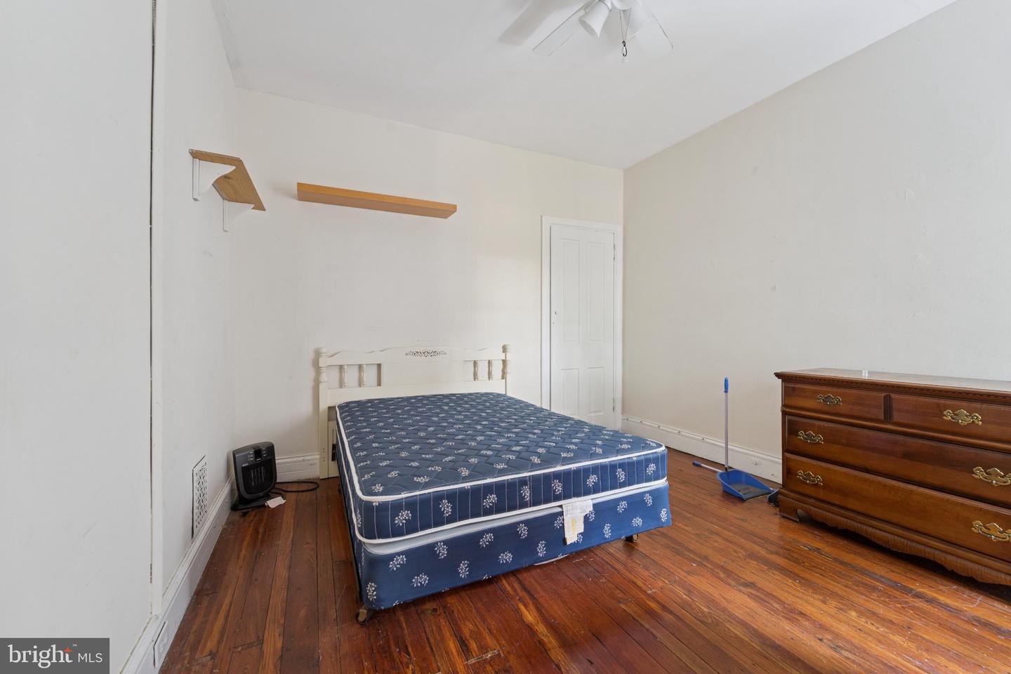 320 S 42nd St Property Photo 15