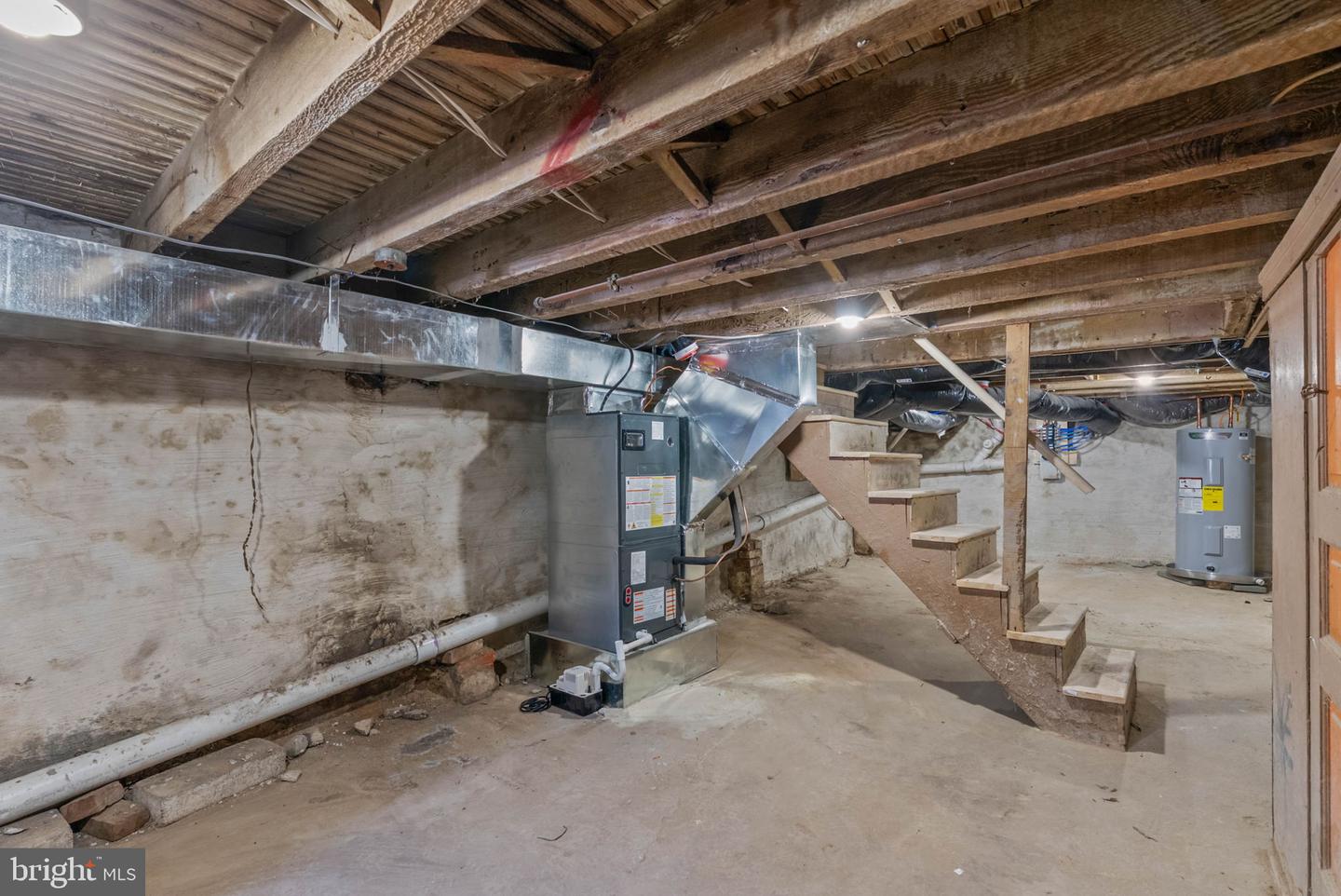 5942 N Norwood St Property Photo 20