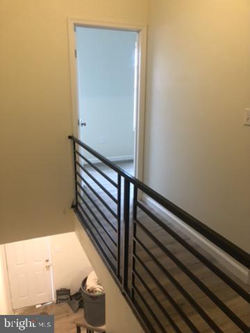 137 N Dearborn St Property Photo 4