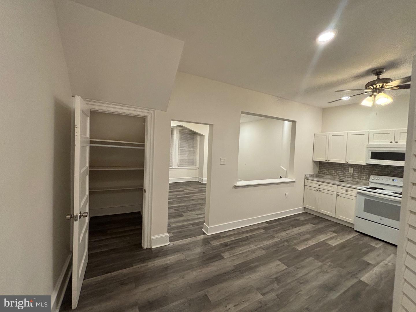 5427 Walnut St #f1 Property Photo 8