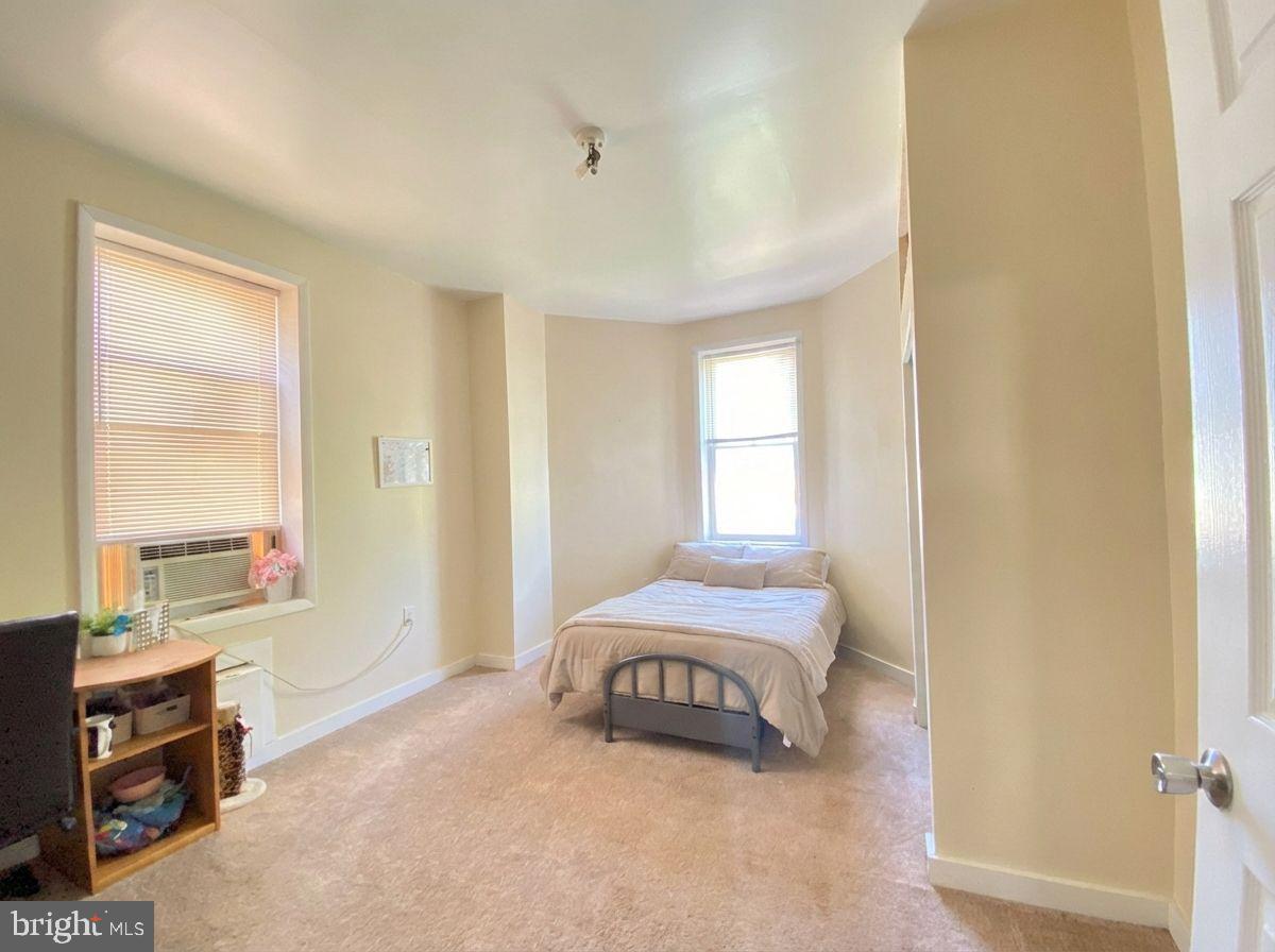 1849 N 17th St #5 Property Photo 10