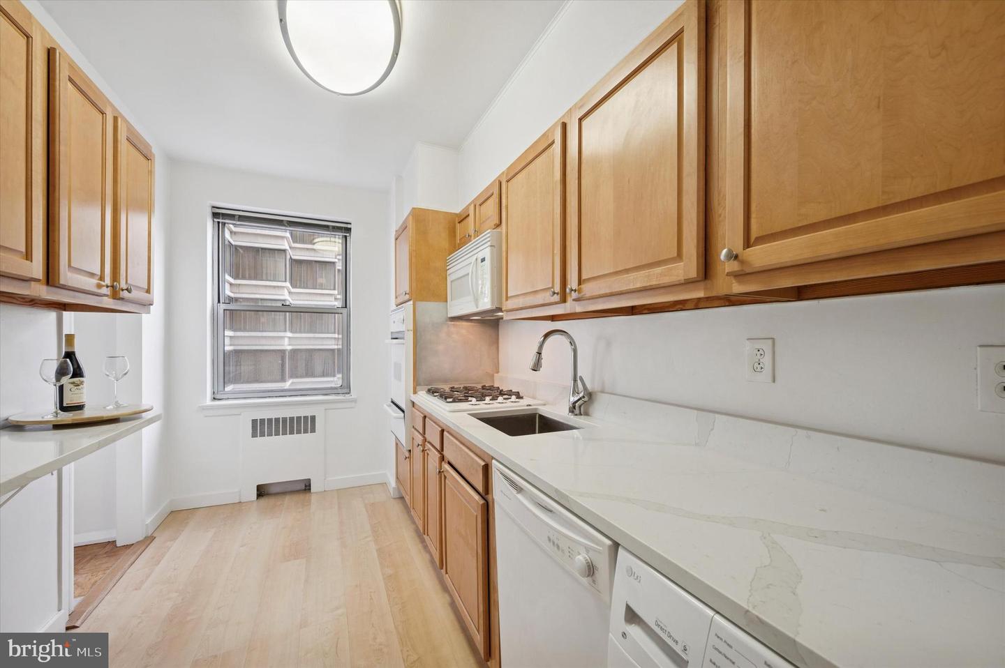 220 W Rittenhouse Sq #6f Property Photo 15