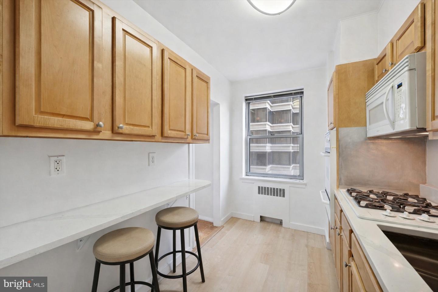 220 W Rittenhouse Sq #6f Property Photo 16