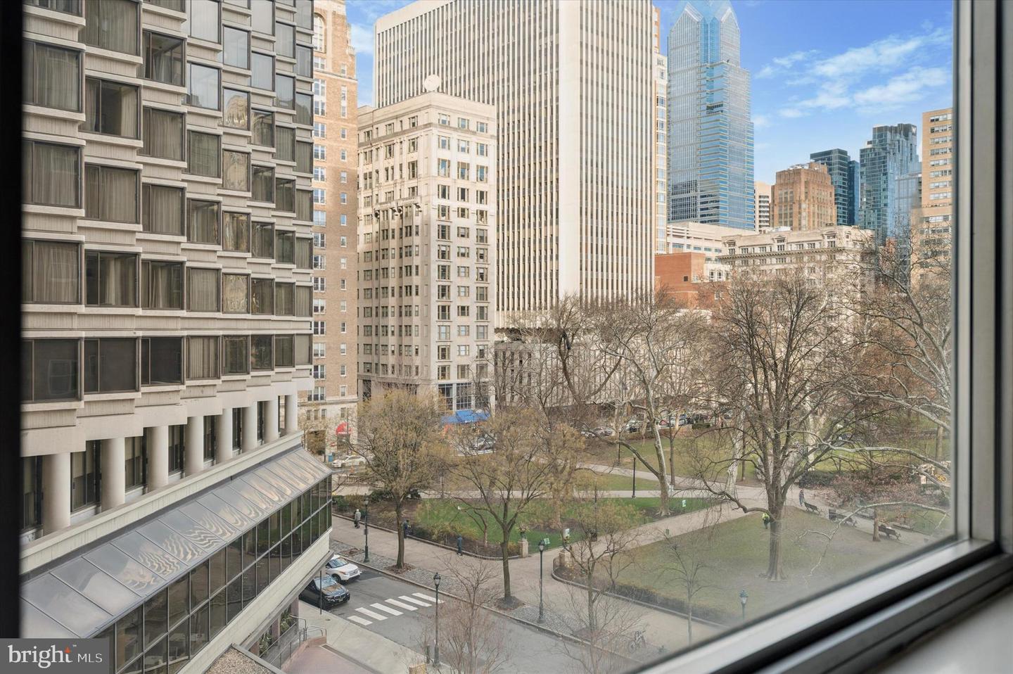 220 W Rittenhouse Sq #6f Property Photo 22