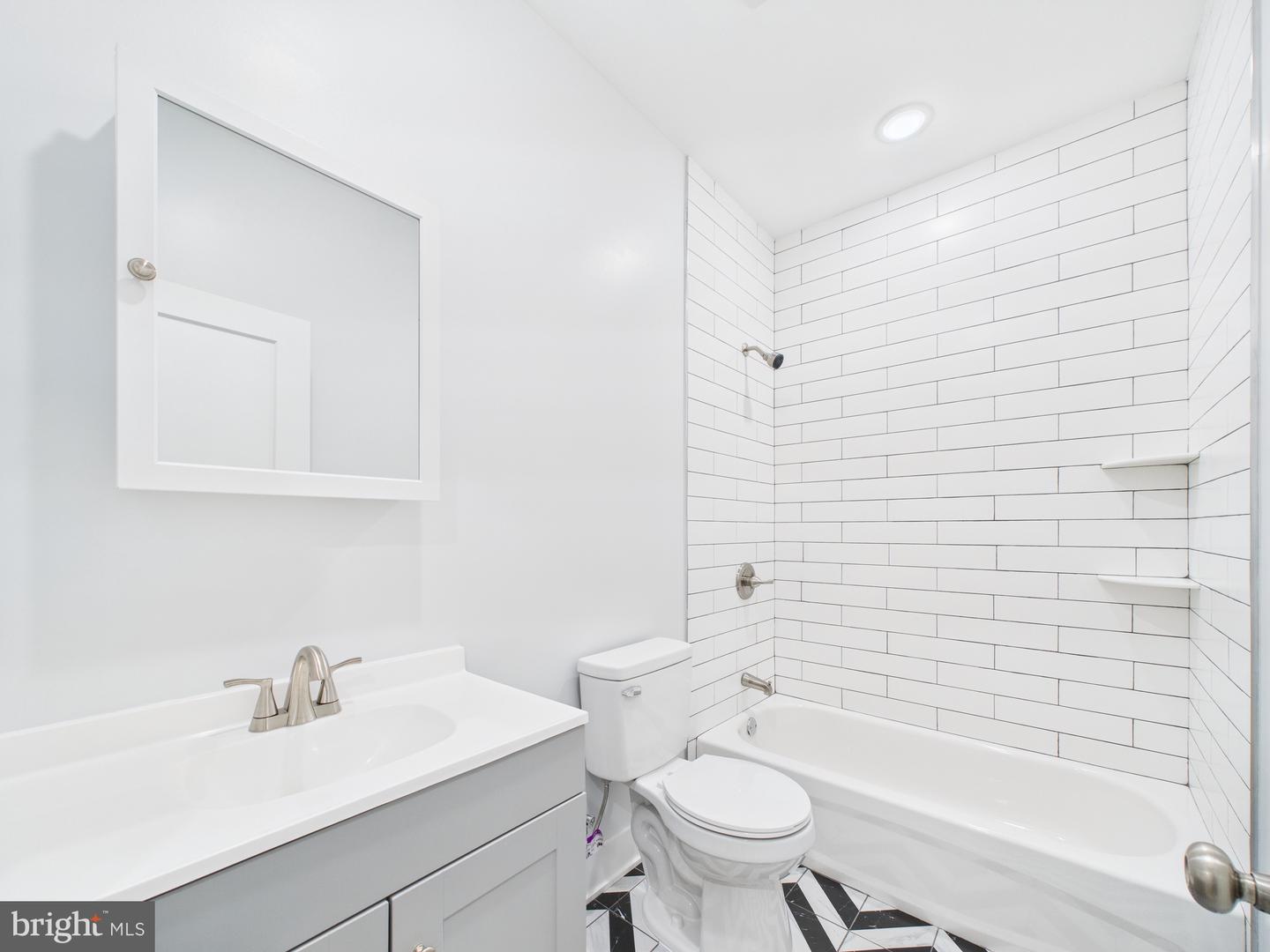 5208 Chancellor St #3 Property Photo 10