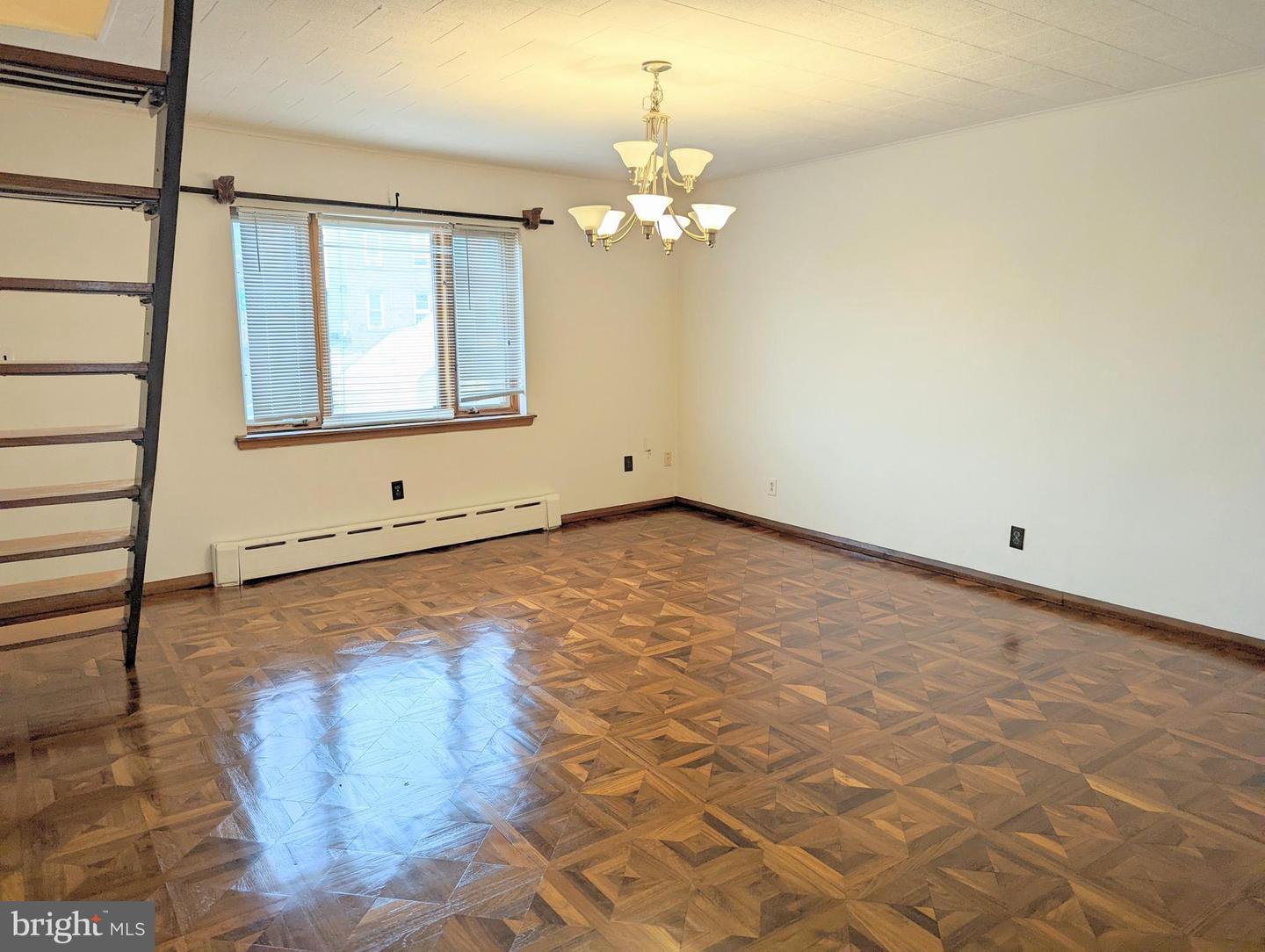 1545 W Passyunk Ave Property Photo 8