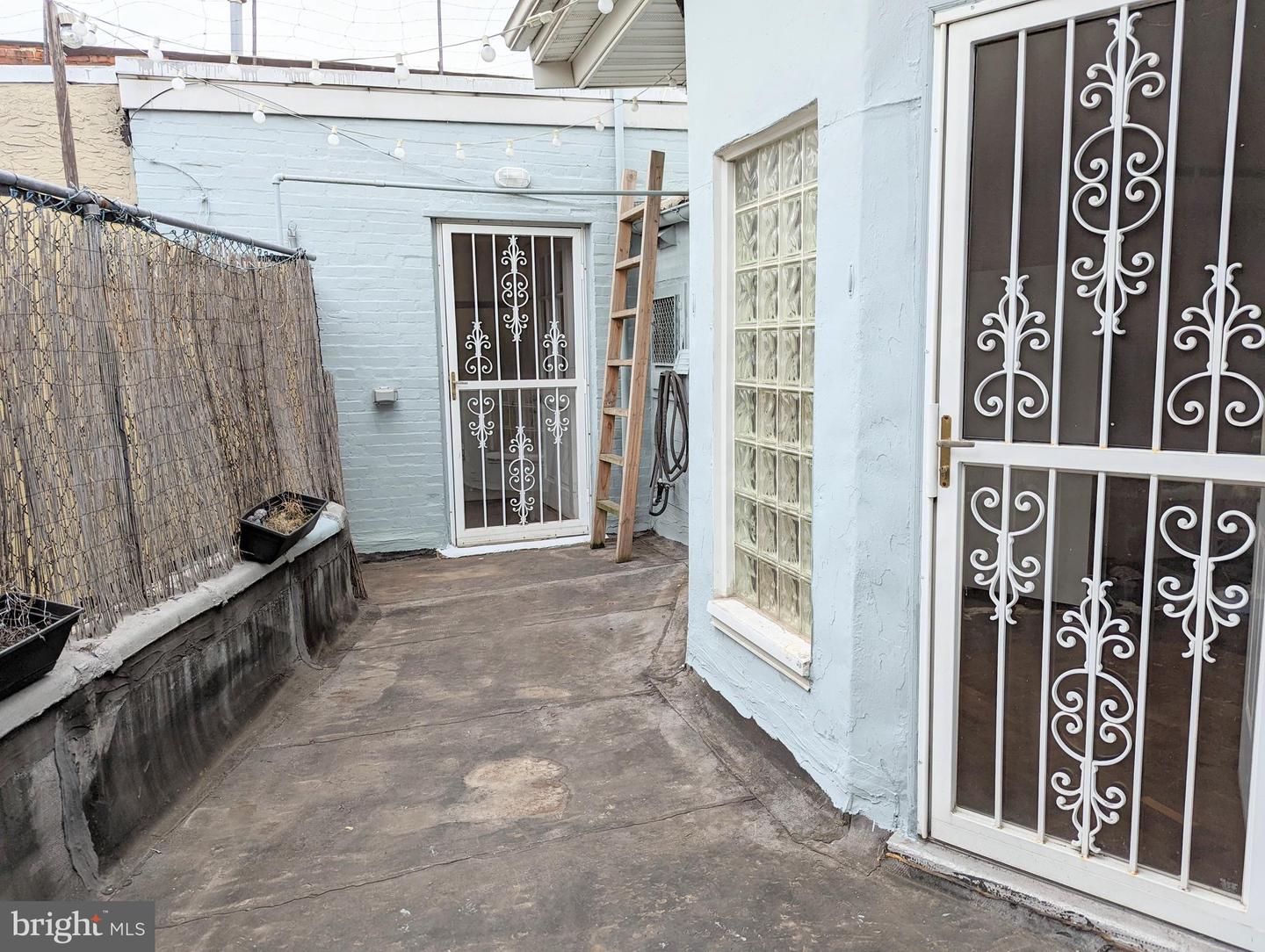 1545 W Passyunk Ave Property Photo 11