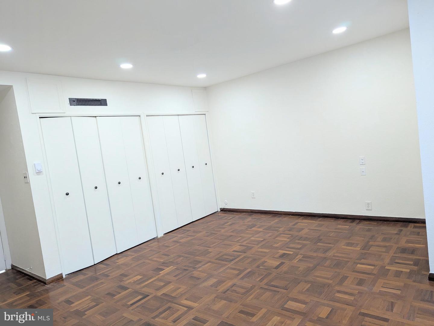 1545 W Passyunk Ave Property Photo 18