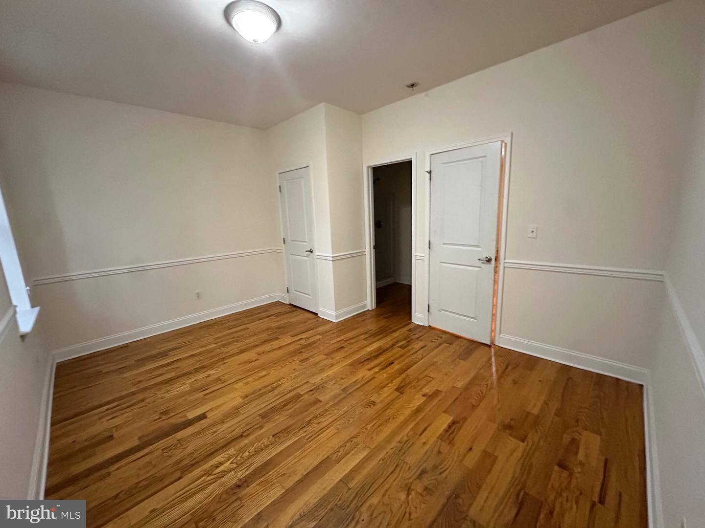 2258-3rd Floor N Park Ave Property Photo 10
