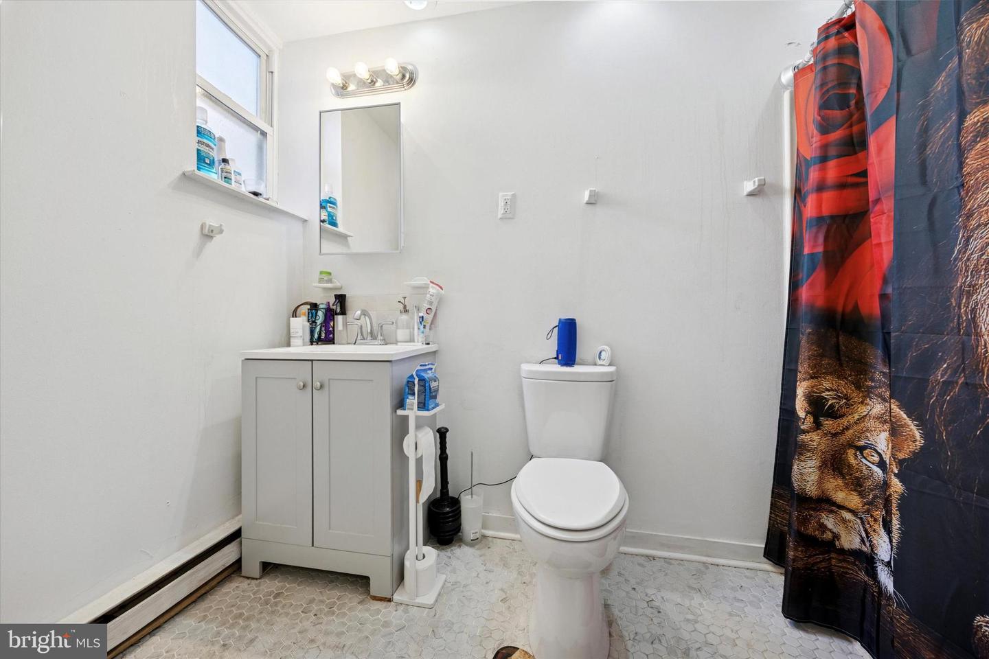 2343 E Somerset St Property Photo 29