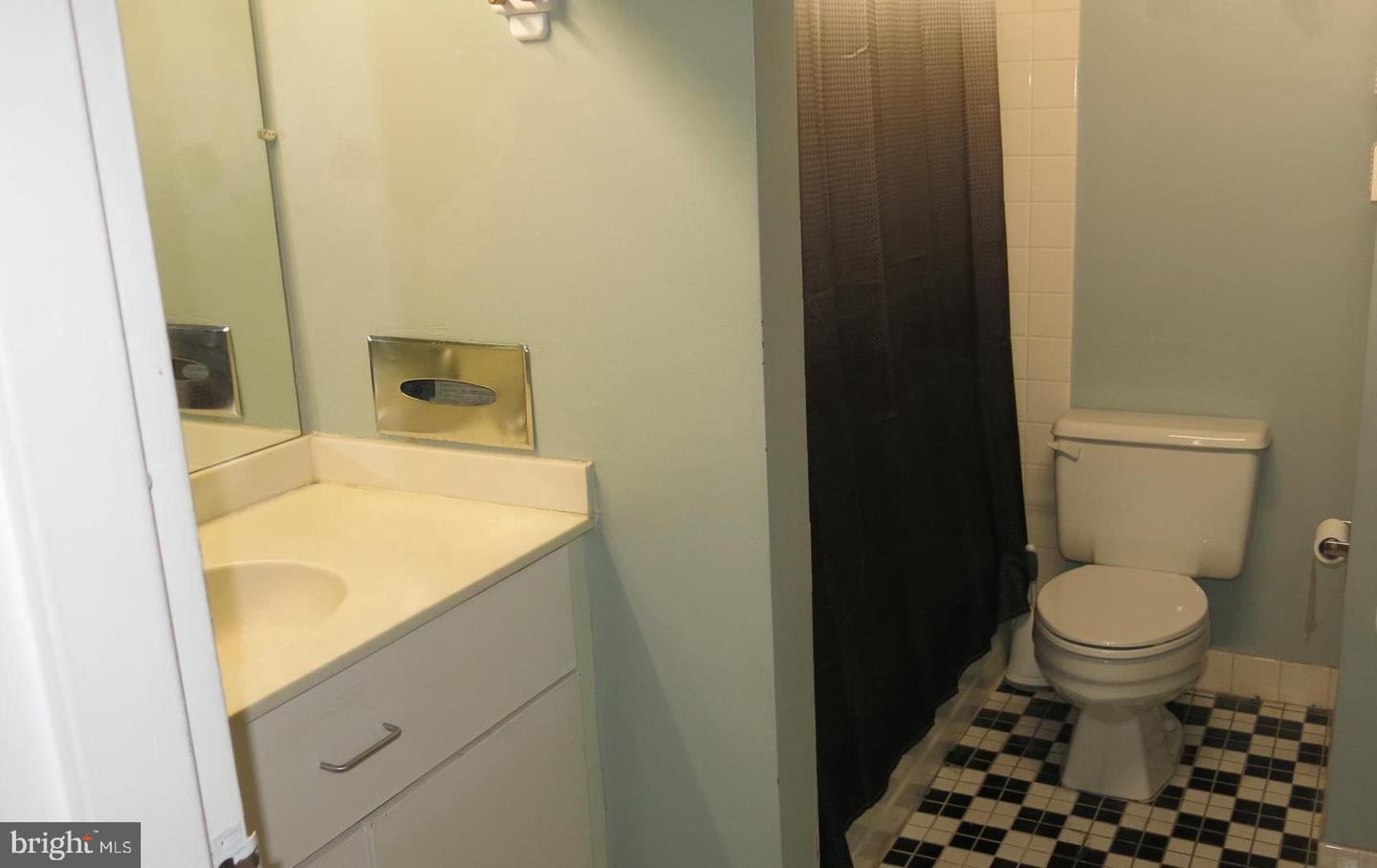 1010 Race St #6k Property Photo 14