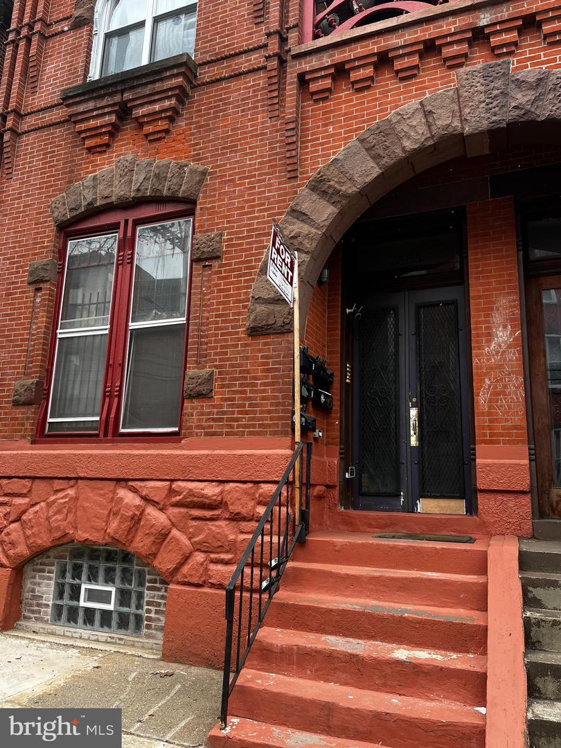 1512 N 17th St #2a Property Photo 2