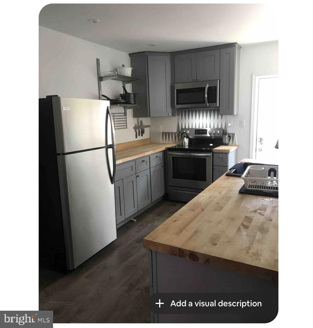 2325 N FAWN ST Property Photo 1