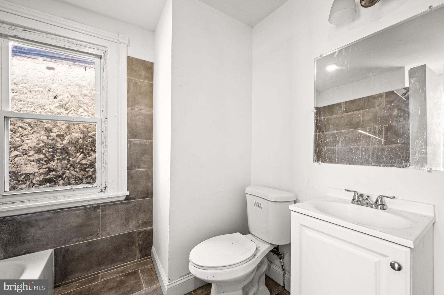 1433 S 47th St Property Photo 17