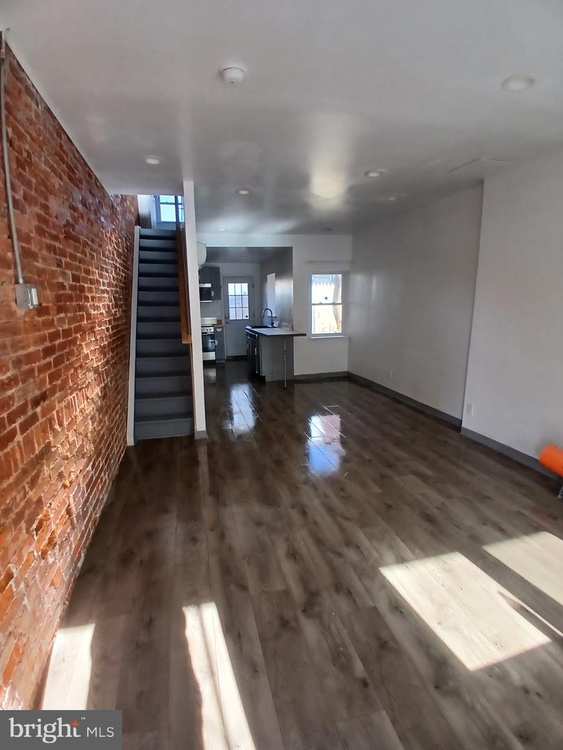 4509 LAIRD ST Property Photo 1