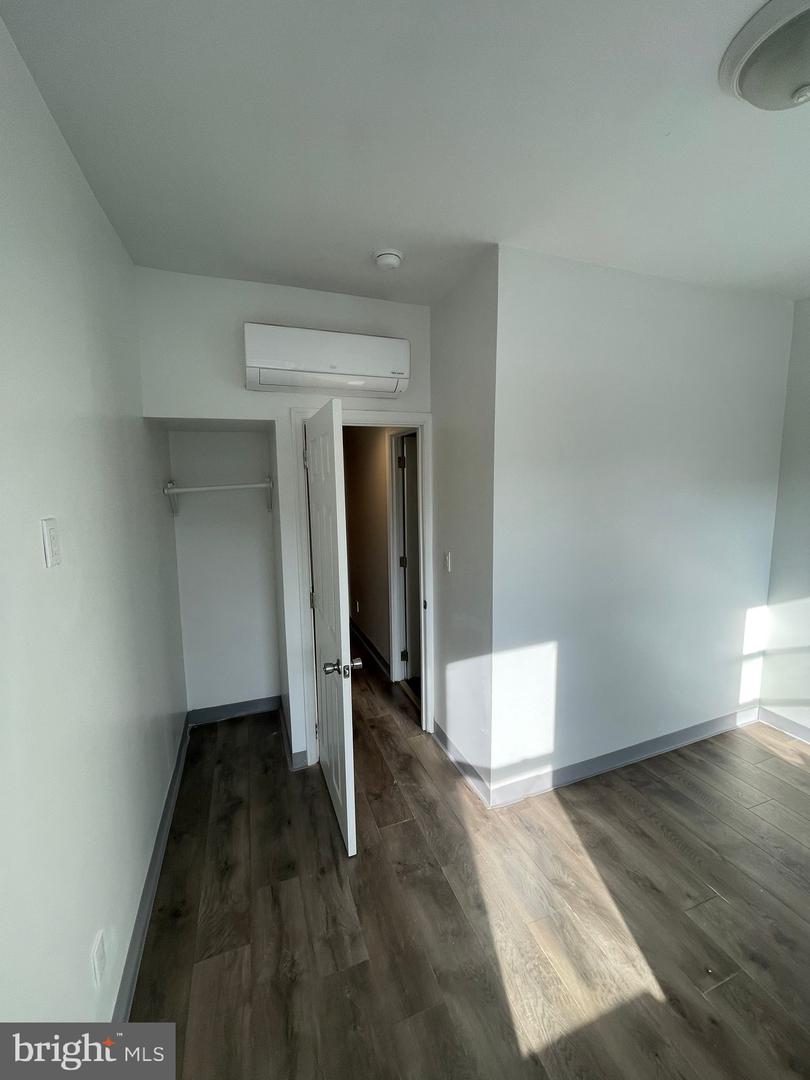 4509 Laird St Property Photo 12