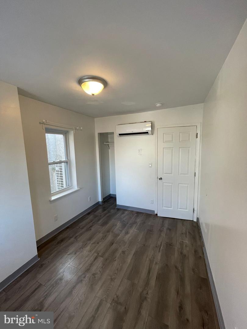 4509 Laird St Property Photo 17