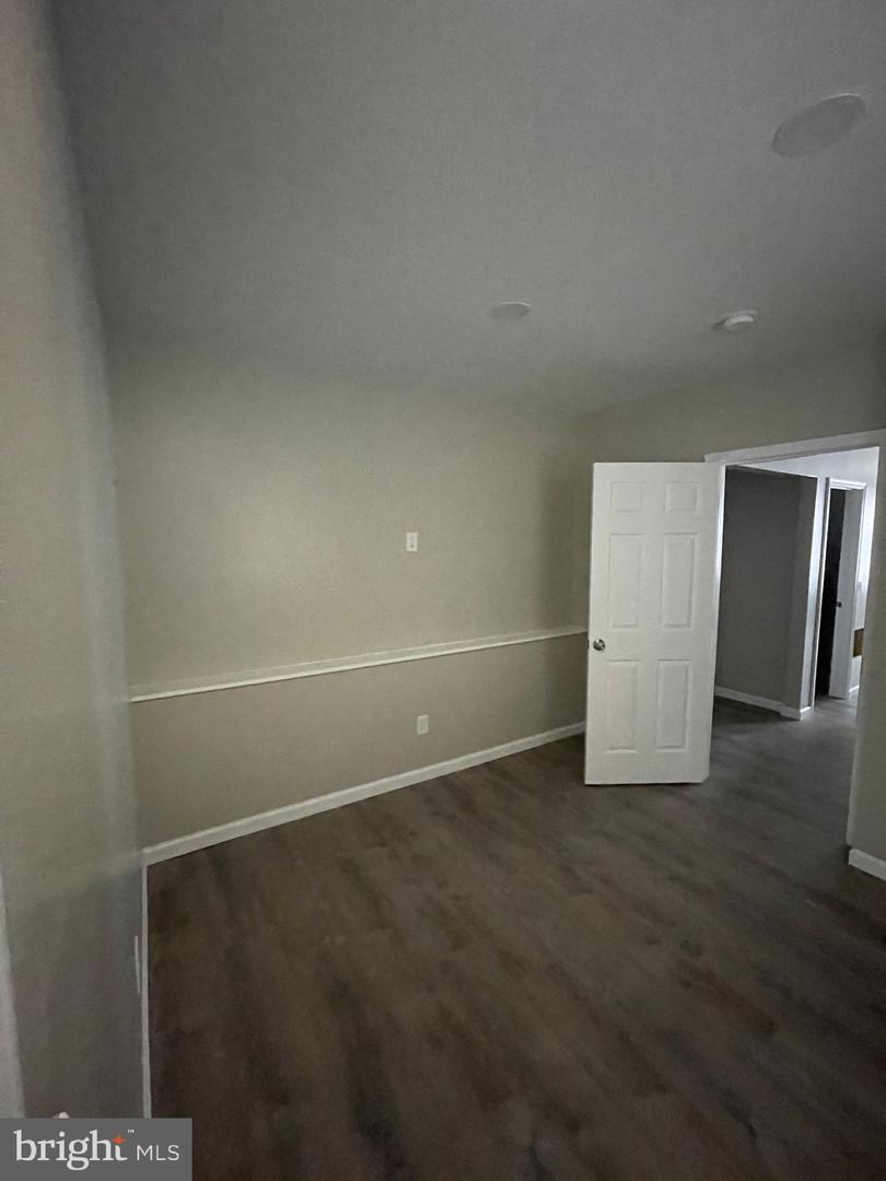 1405 W Pacific St Property Photo 11