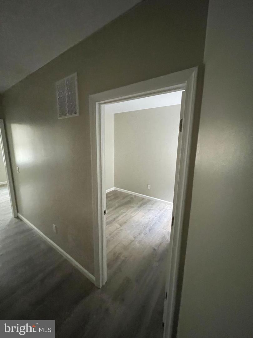 1405 W Pacific St Property Photo 34