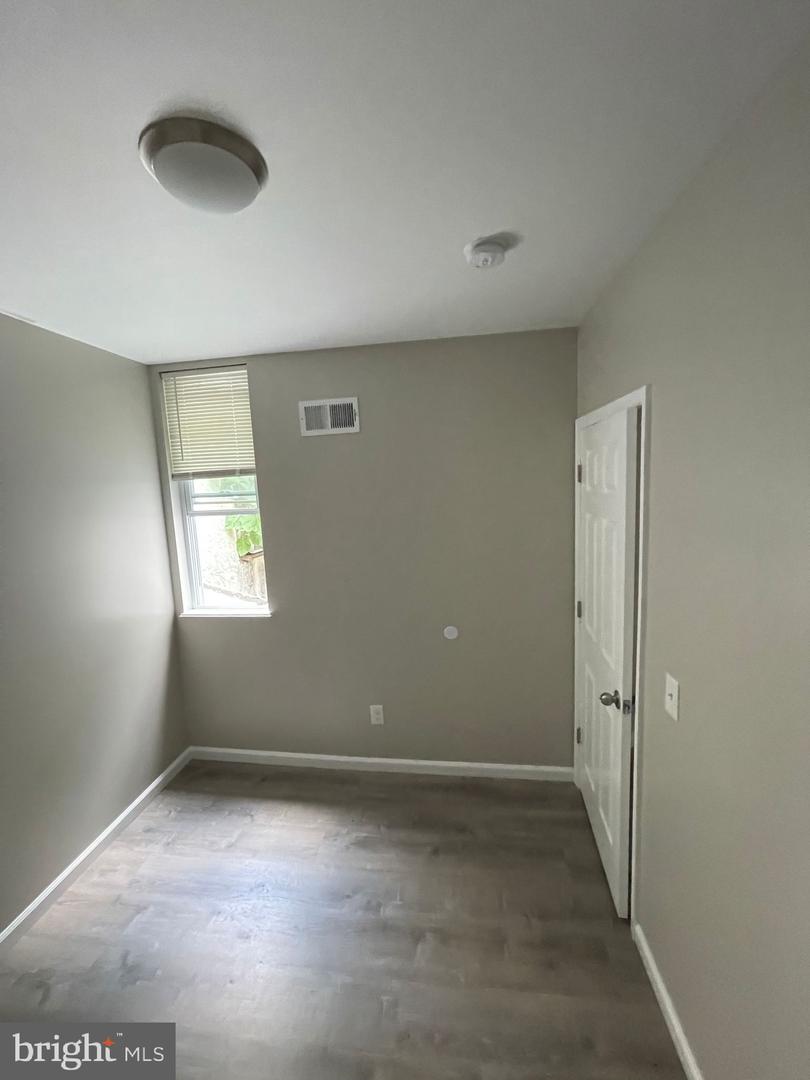 1405 W Pacific St Property Photo 36