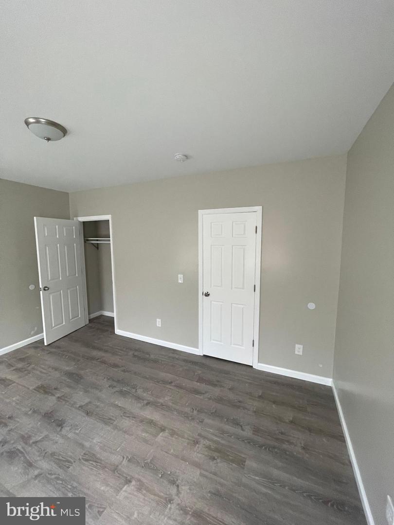 1405 W Pacific St Property Photo 41