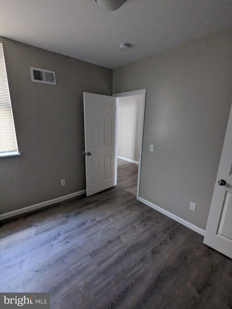 1405 W Pacific St Property Photo 49