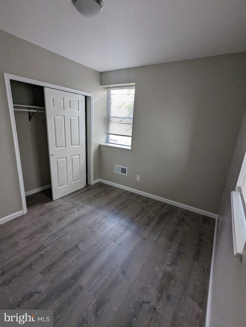 1405 W Pacific St Property Photo 52