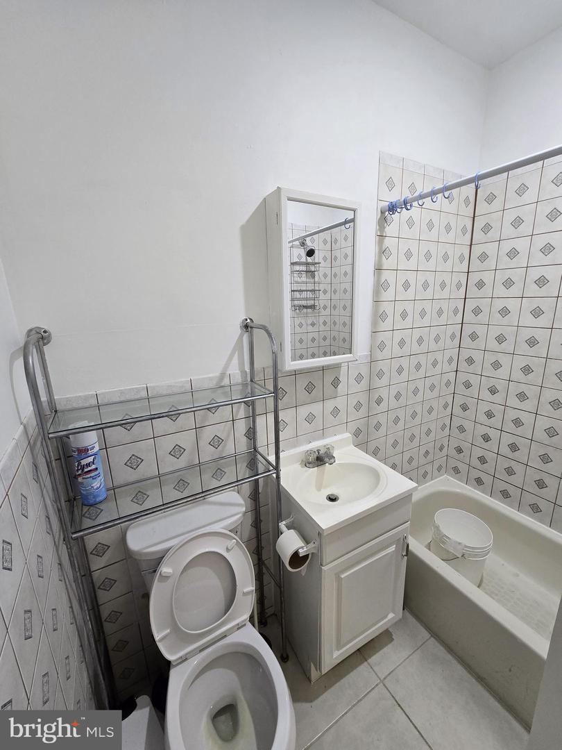 1009 W Susquehanna Ave Property Photo 7