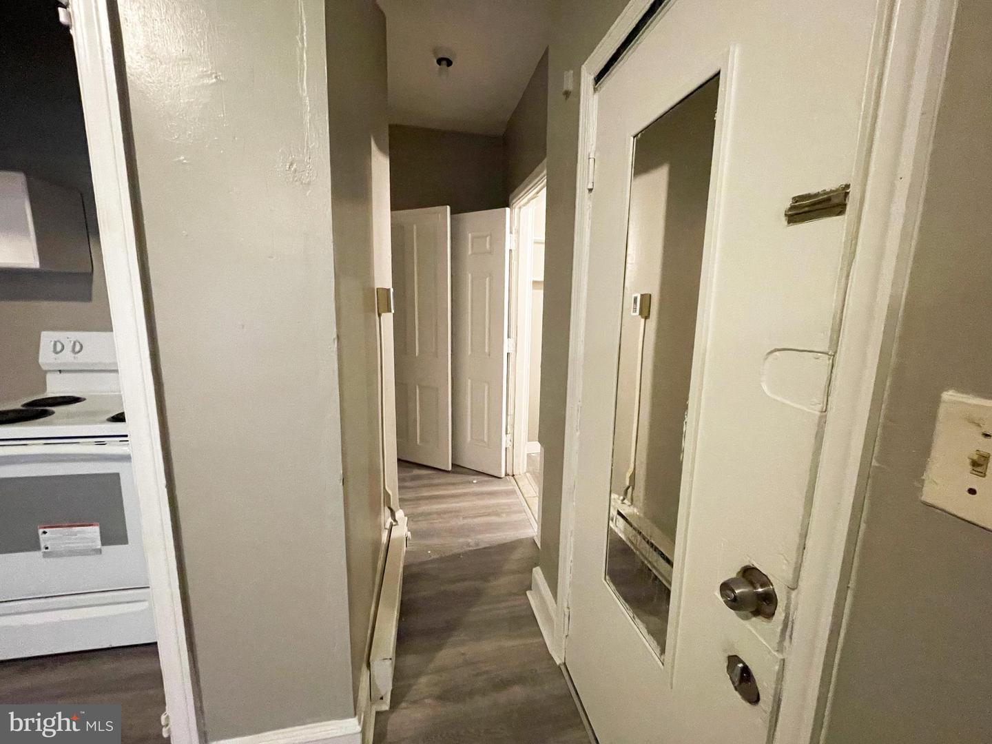 4637 Leiper #unit 2 Property Photo 5
