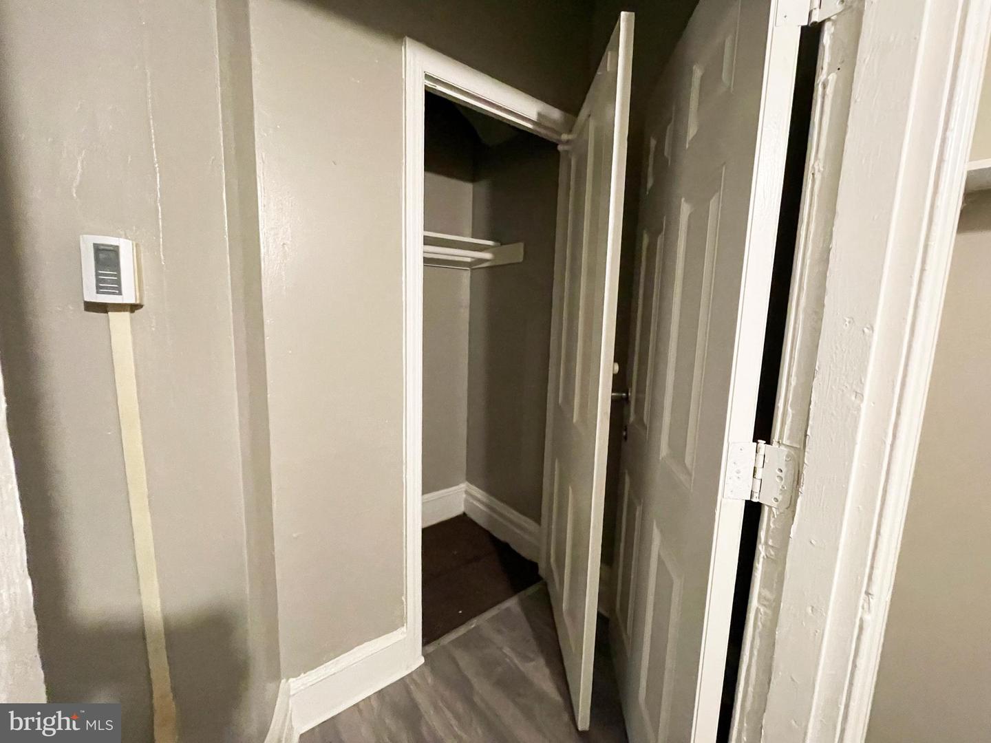 4637 Leiper #unit 2 Property Photo 6