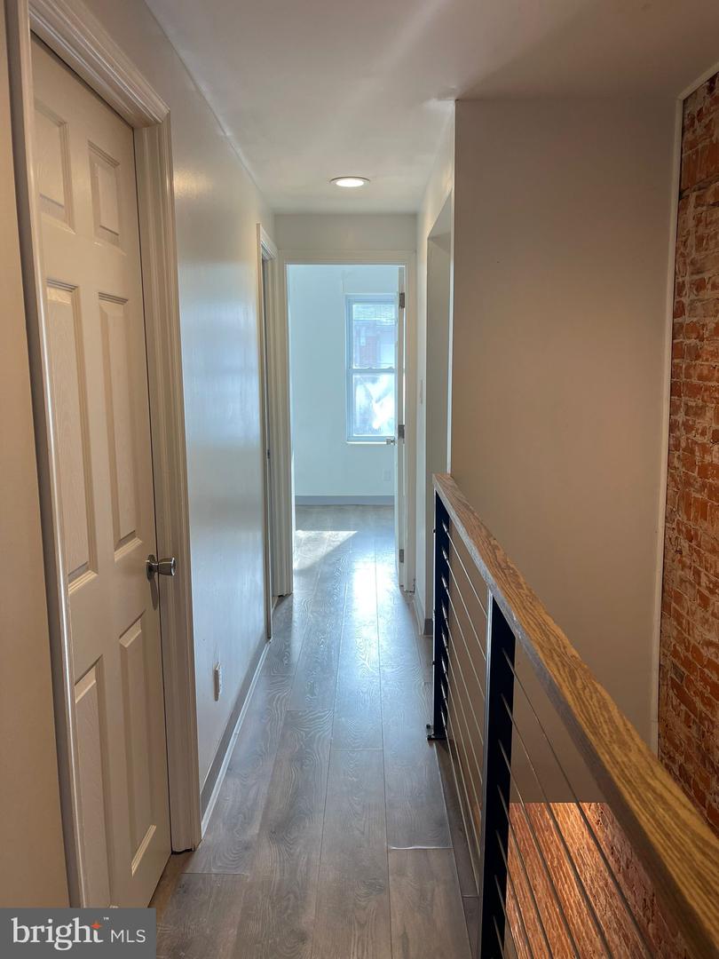 4511 Laird St Property Photo 11