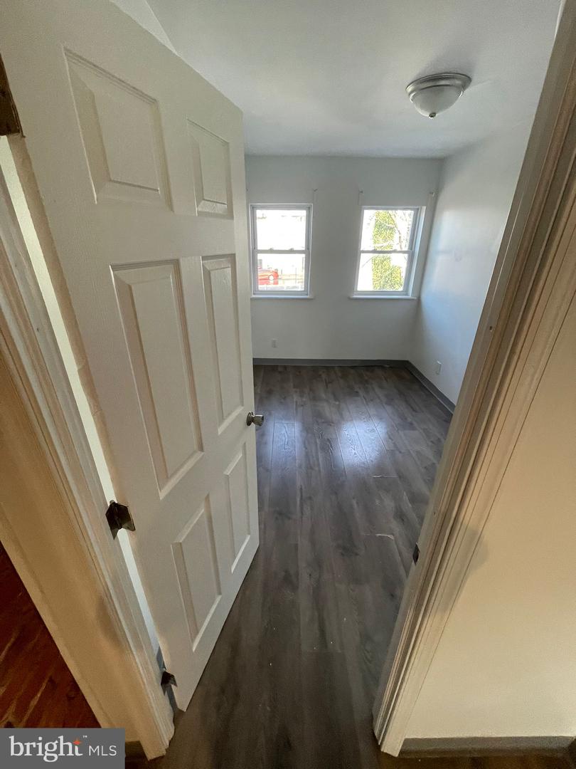 4511 Laird St Property Photo 19