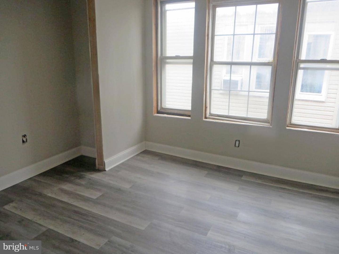 5715 Torresdale Ave Property Photo 9