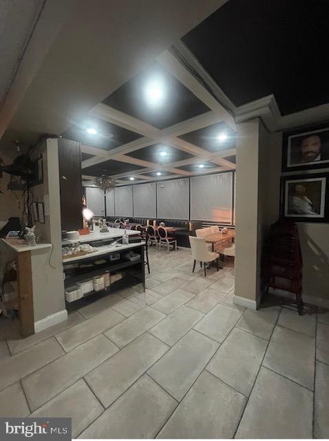 6625 Castor Ave Property Photo 4