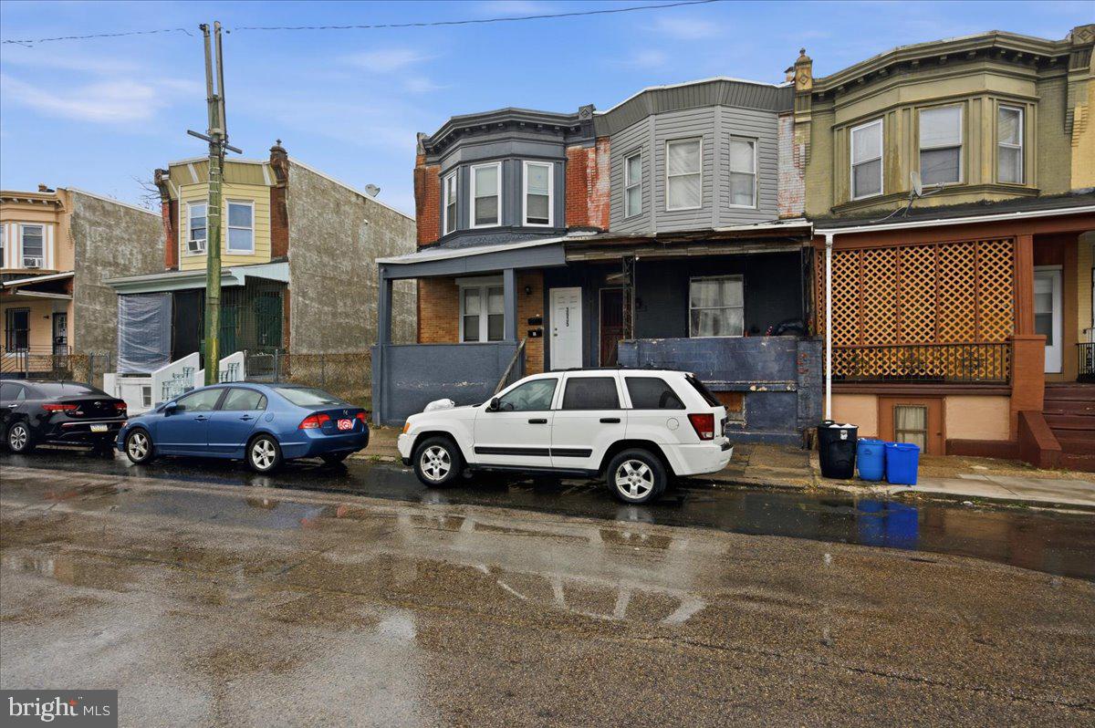 3935 N 10th St Property Photo 5
