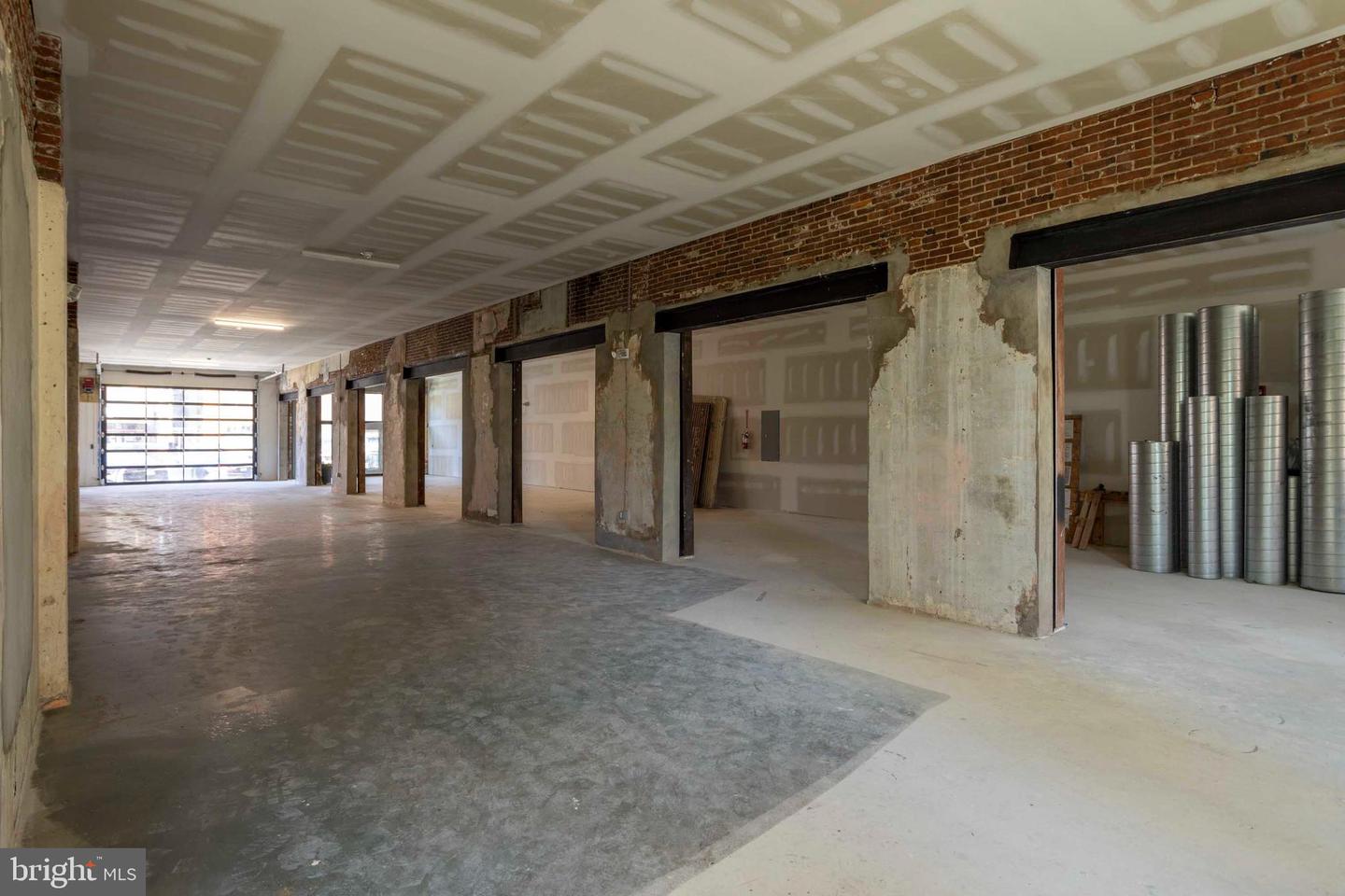 709 N 2nd St #retail Property Photo 4