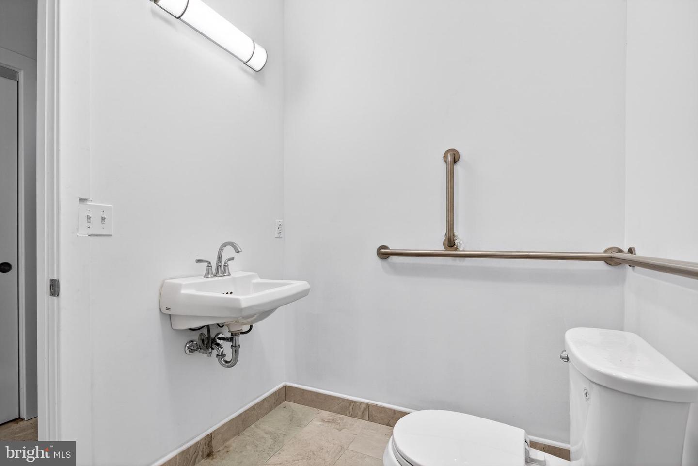 1808 W Susquehanna Ave Property Photo 49